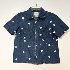 Quacker Factory Denim Daisy Embroidered Zip‎ Up Shirt Womens Small Short Sleeve